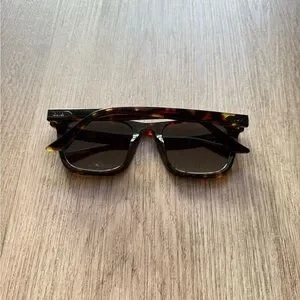 Quay Australia | Accessories | Quay Australia Flip Side  display picture 3